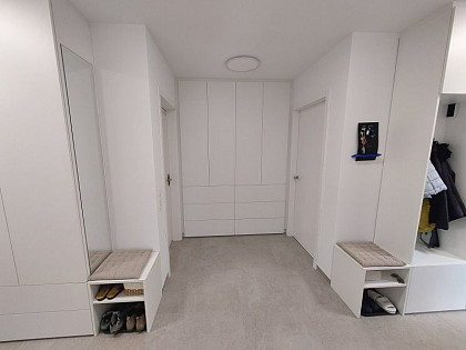 Flurmodern_Dekor_weiss2