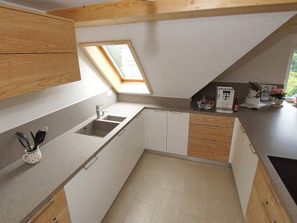 KuecheBankmodernEschemassivwei_lackiert3